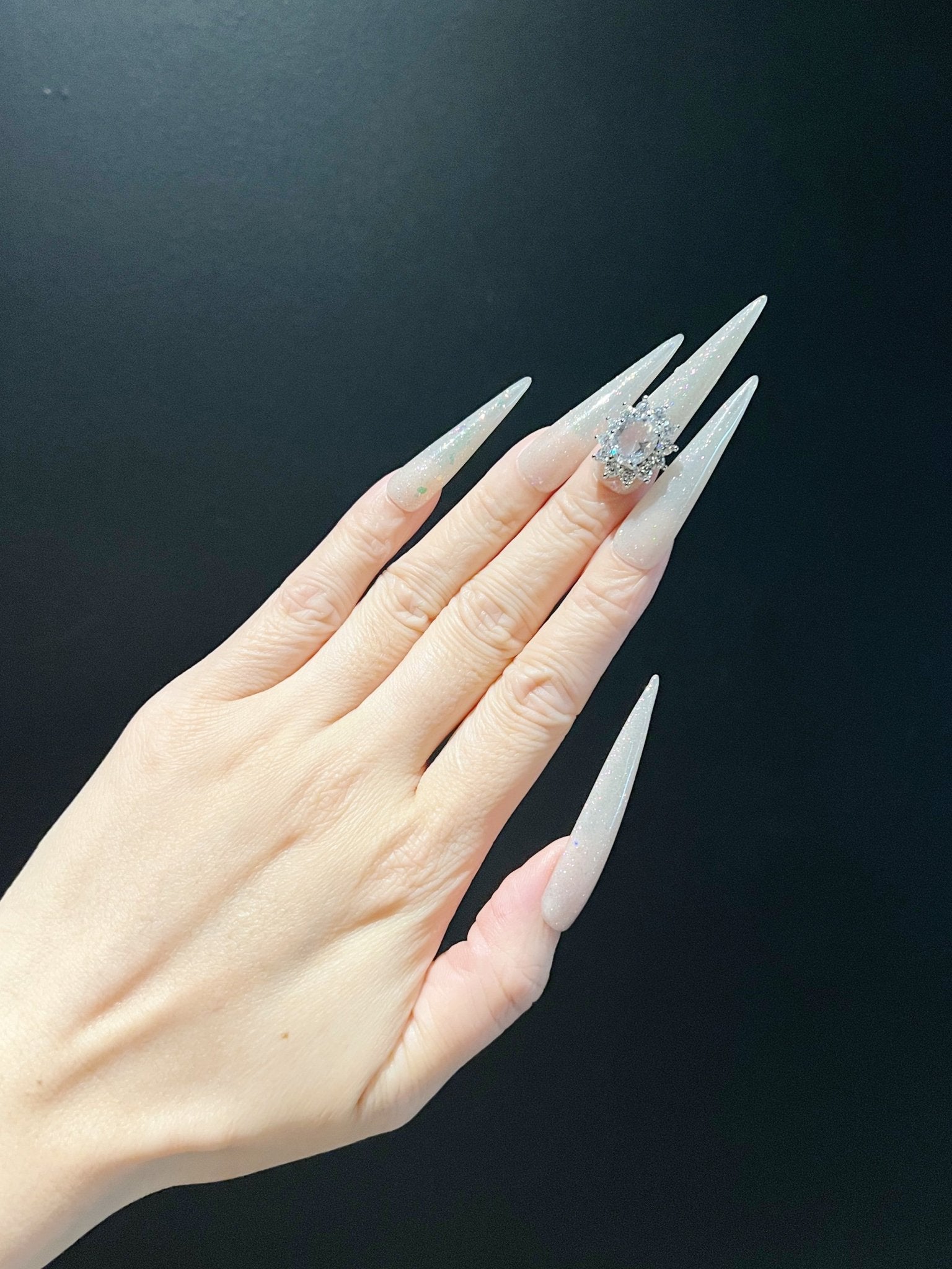 TwinZircon - W - 5thOct Nail